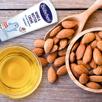 Hạnh nhân ngọt – Món quà từ thiên nhiên cho làn da em bé